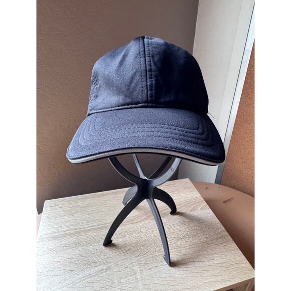 Classic Black Adjustable Baseball Cap - Picture 6 of 9